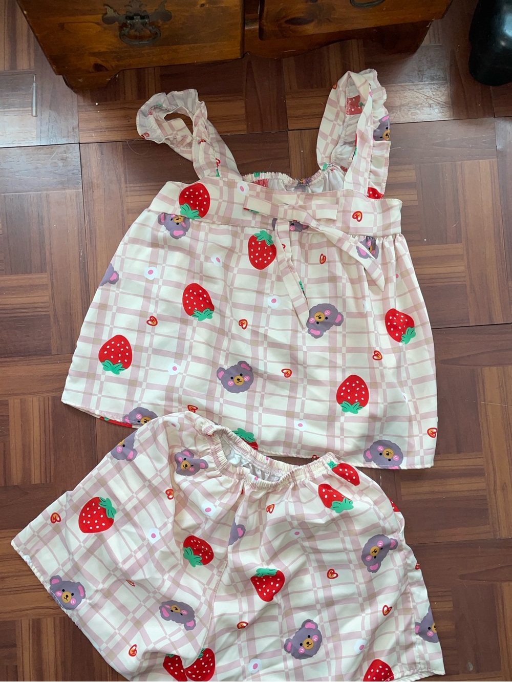 2 set women’s pijama  Strawberry Print Pink Plaid Pajama Set
